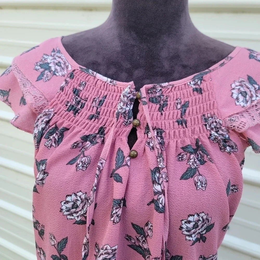 No Boundaries Top Size Junior XL (15-17) Floral Mauve-Blush  Pink Cap Sleeves - Picture 7 of 9